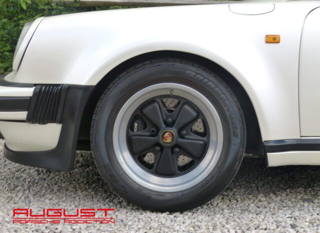 Porsche 911 3.2 TurboLook Cabriolet G50 1988 complet