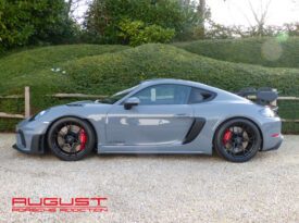 Porsche 718 Cayman GT4 RS 2022