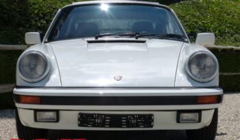 Porsche 911 Carrera  1987 complet