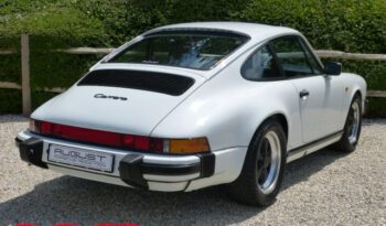 Porsche 911 Carrera  1987 complet