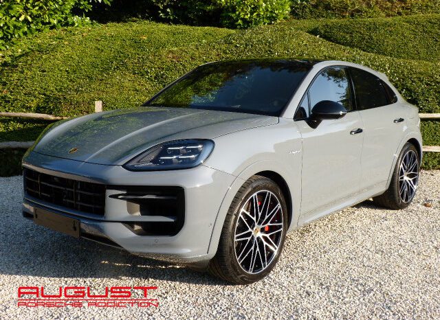 Porsche Cayenne Coupé Hybride 2024 complet