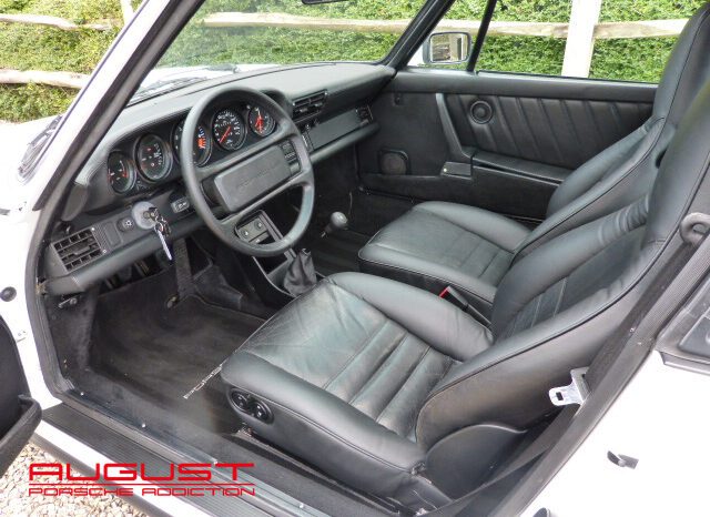 Porsche 911 3.2 1987 complet