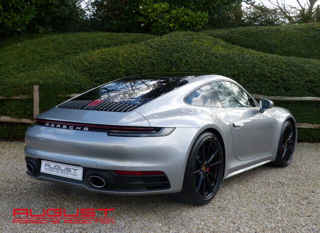 Porsche 992 Carrera 4S 2024 complet