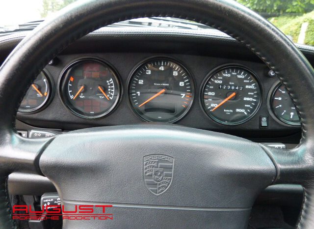 Porsche 993 Carrera 2 1994 complet