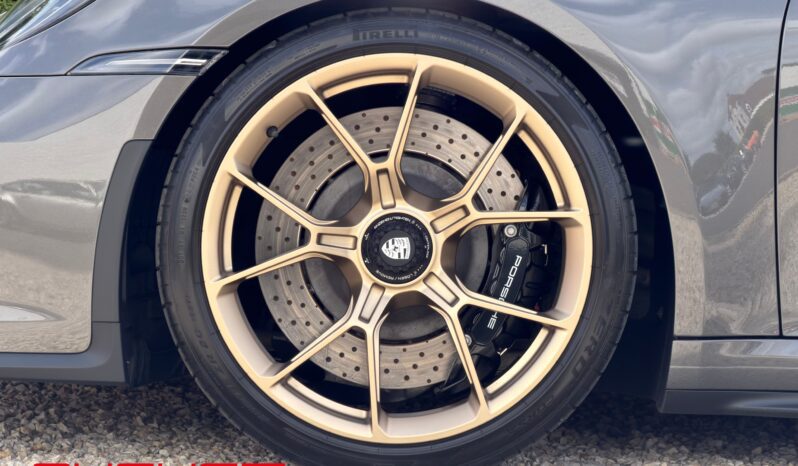 Porsche 992 GT3 Touring 2024 complet