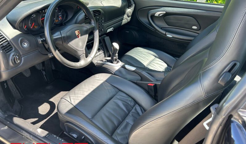 Porsche 996 Turbo 2004 complet