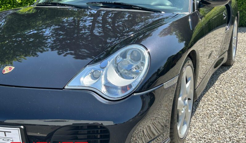 Porsche 996 Turbo 2004 complet