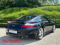 Porsche 996 Turbo 2004 complet