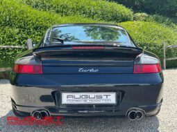Porsche 996 Turbo 2004 complet