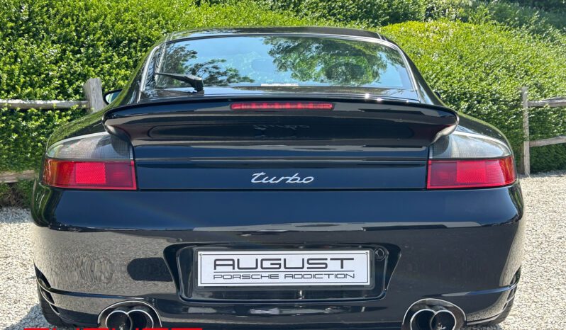 Porsche 996 Turbo 2004 complet