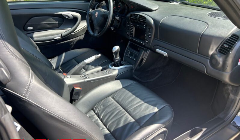 Porsche 996 Turbo 2004 complet