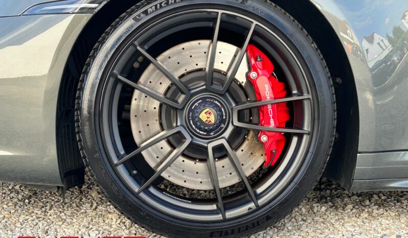 Porsche 992 Carrera GTS complet