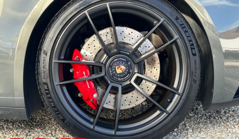 Porsche 992 Carrera GTS complet