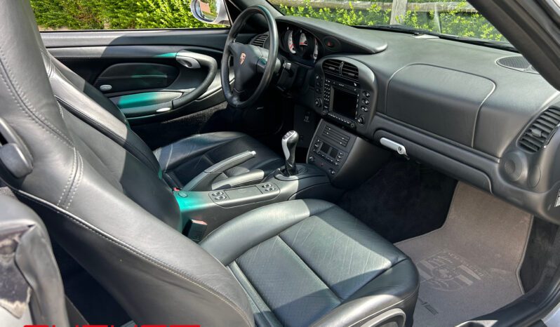 Porsche 996 Carrera 4S Cabriolet complet