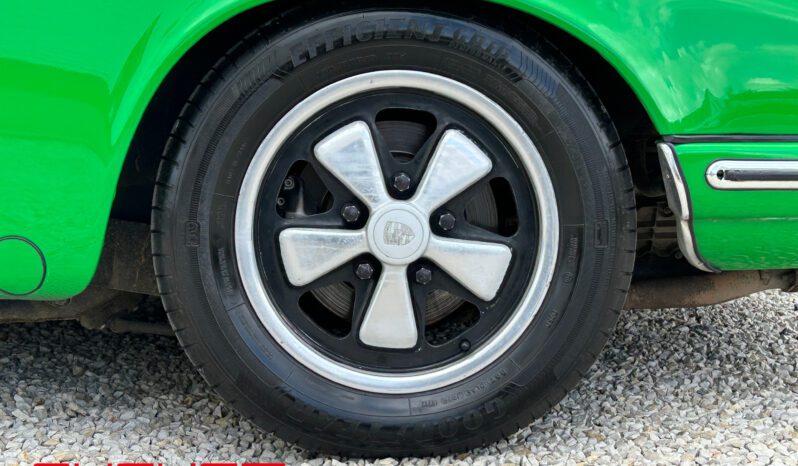 Porsche 911 2.4 T Targa 1973 complet