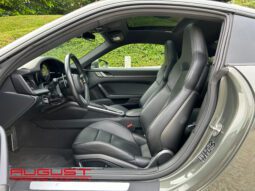 Porsche 992 Carrera  2020 complet