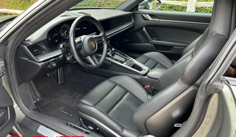 Porsche 992 Carrera  2020 complet
