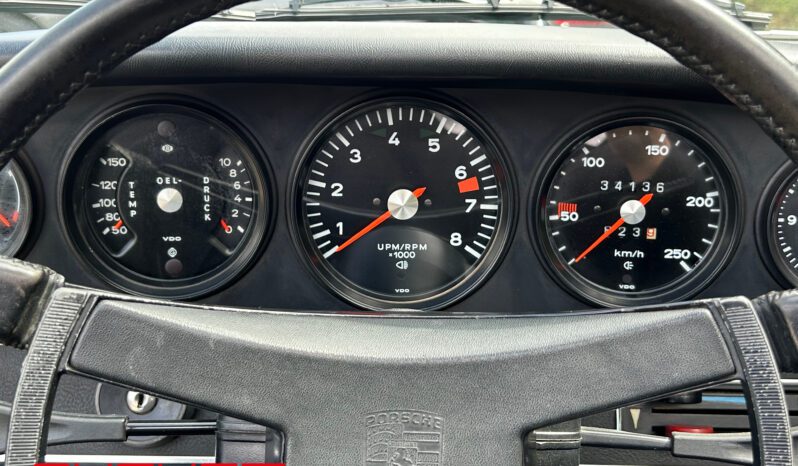 Porsche 911 2.4 T Targa 1973 complet