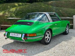 Porsche 911 2.4 T Targa 1973 complet