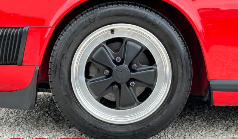 Porsche 911 Carrera 3.2 1987 complet