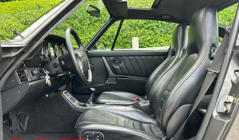 Porsche 964 Carrera 4 1993 complet