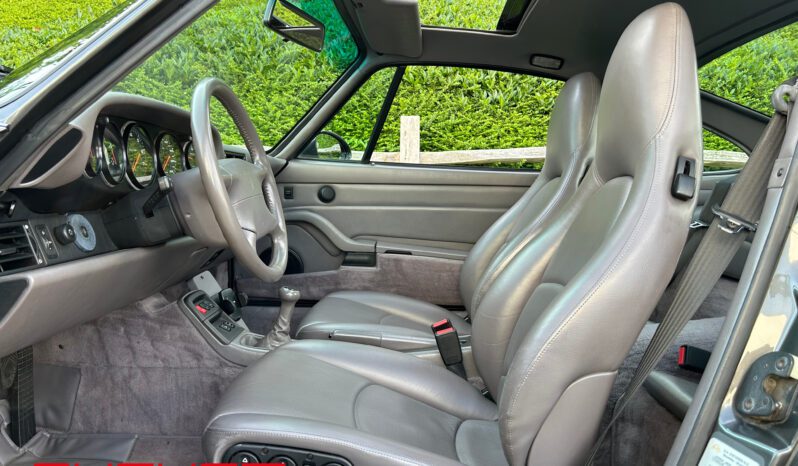 Porsche 993 Carrera 2 1994 complet