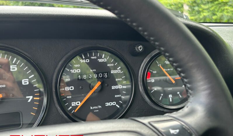 Porsche 964 Carrera 4 1993 complet
