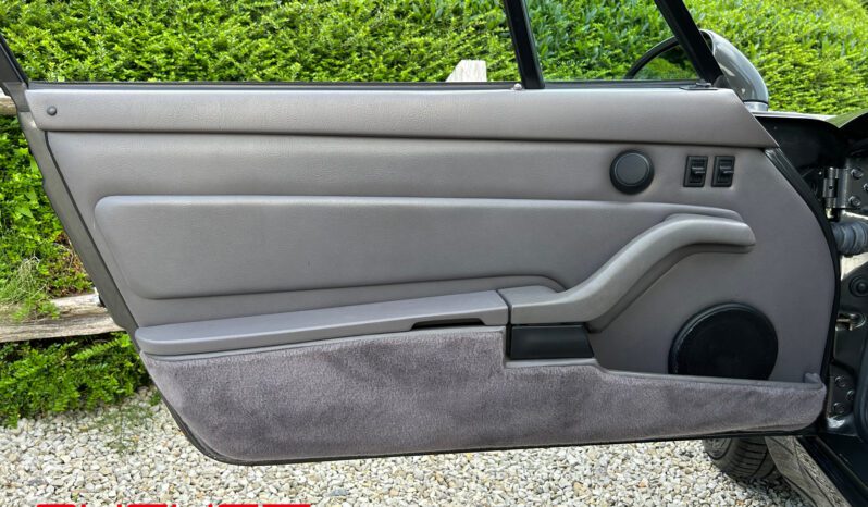 Porsche 993 Carrera 2 1994 complet