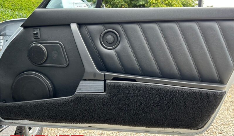 Porsche 964 Carrera 2 Cabriolet 1993 complet