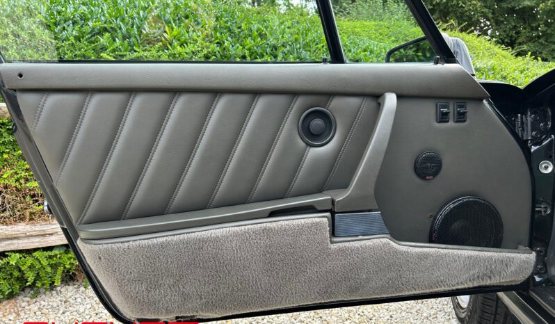 Porsche 911 Carrera 3.2 1986 complet