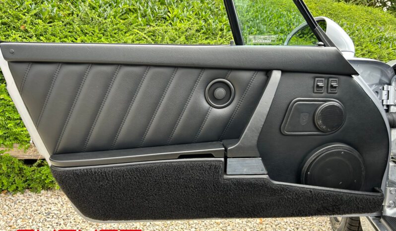 Porsche 964 Carrera 2 Cabriolet 1993 complet