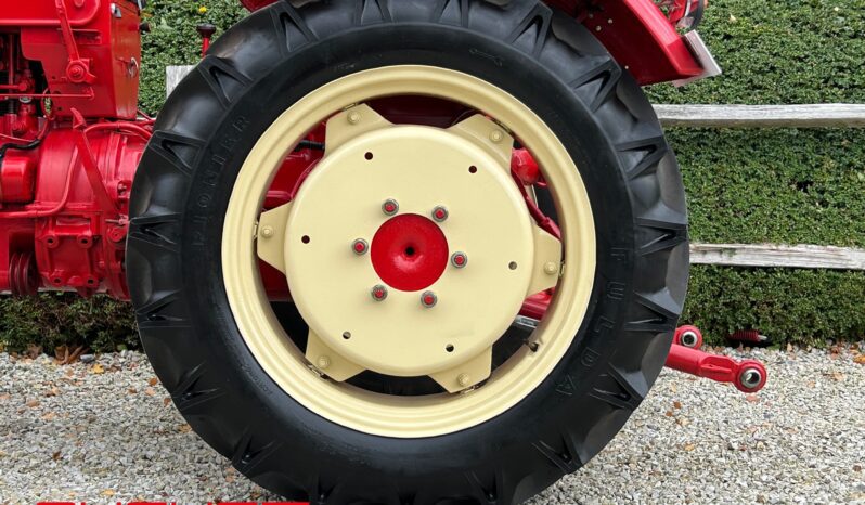 Porsche Tracteur Diesel Standard 218 complet