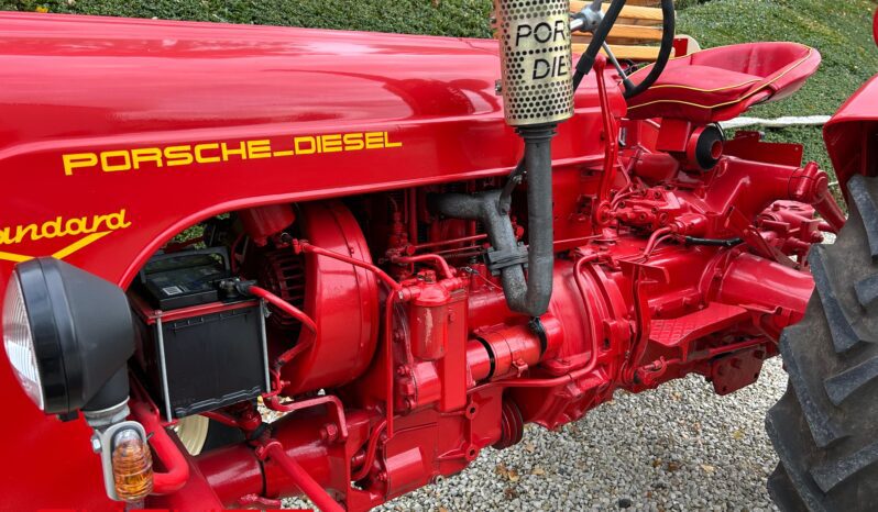 Porsche Tracteur Diesel Standard 218 complet