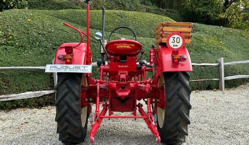 Porsche Tracteur Diesel Standard 218 complet