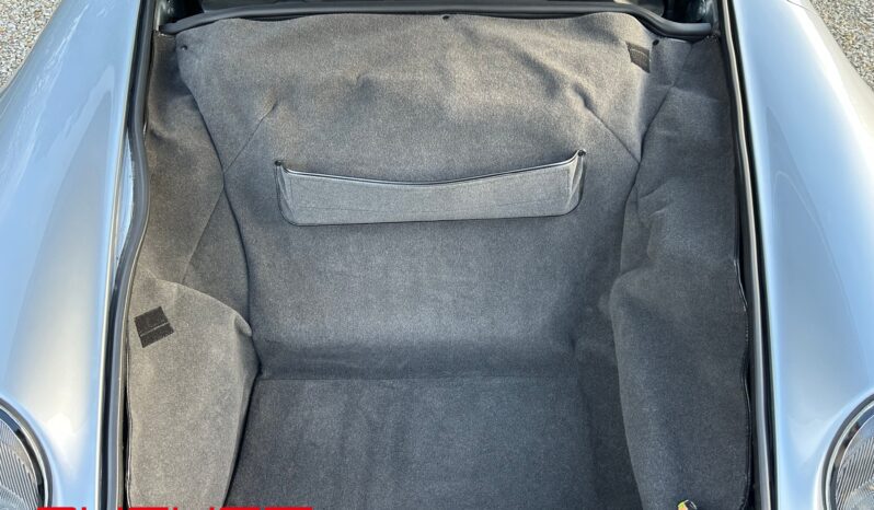 Porsche 993 Carrera Cabriolet 1996 complet