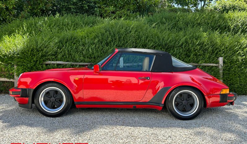 Porsche 911 Carrera 3.2 Turbo-Look 1985 complet