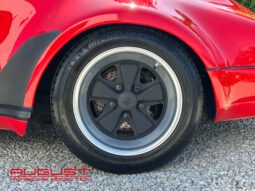 Porsche 911 Carrera 3.2 Turbo-Look 1985 complet