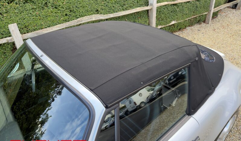 Porsche 964 Carrera 2 Cabriolet 1993 complet