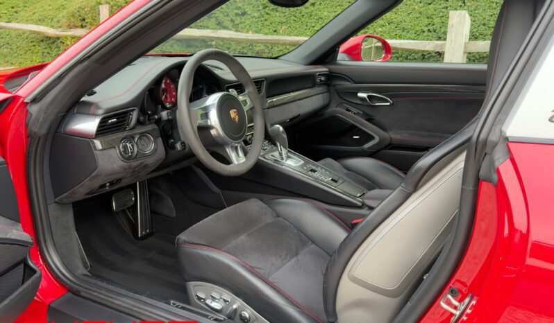 Porsche 991 Targa 4 GTS 2016 complet