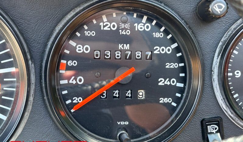 Porsche 911 Carrera 3.2 Turbo-Look 1985 complet