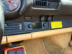 Porsche 911 Carrera 3.2 Turbo-Look 1985 complet