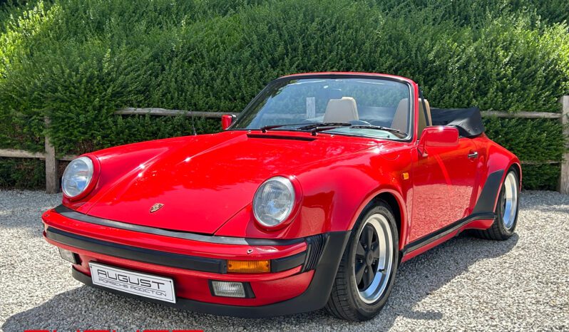 Porsche 911 Carrera 3.2 Turbo-Look 1985 complet