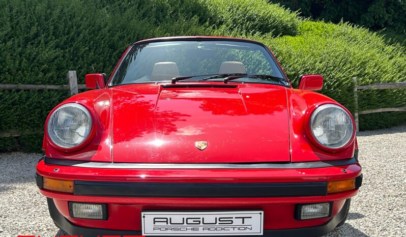 Porsche 911 Carrera 3.2 Turbo-Look 1985 complet