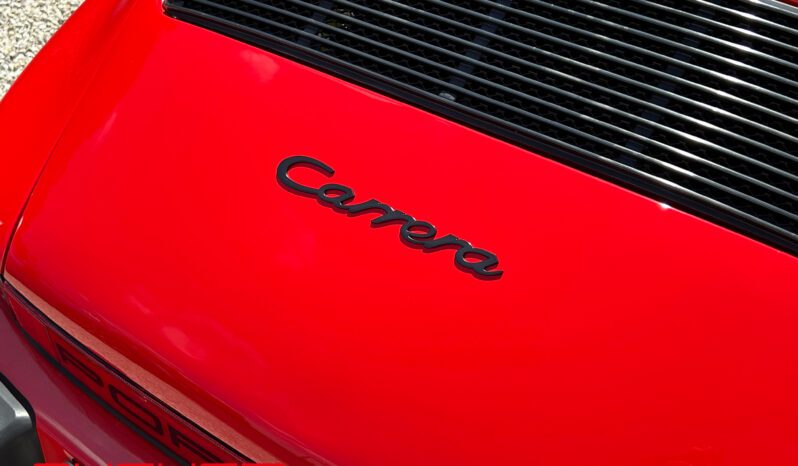 Porsche 911 Carrera 3.2 Turbo-Look 1985 complet