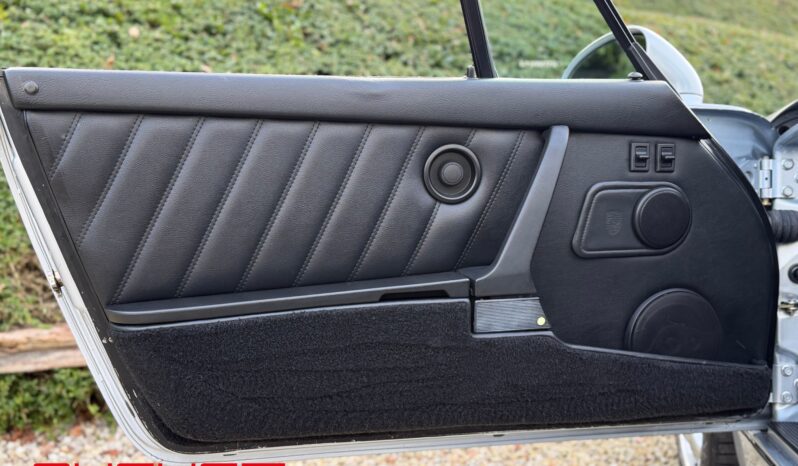 Porsche 964 Carrera 2 Cabriolet 1993 complet