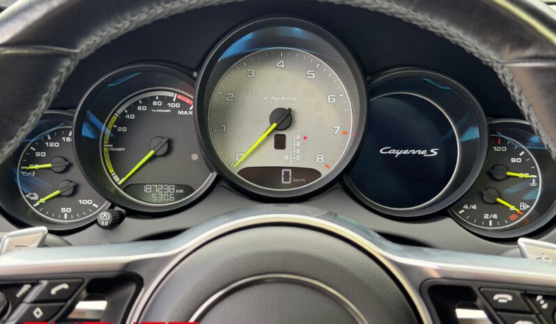 Porsche Cayenne S E-Hybrid 2017 complet