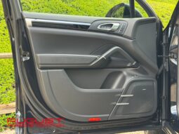 Porsche Cayenne S E-Hybrid 2017 complet