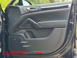 Porsche Cayenne S E-Hybrid 2017 complet