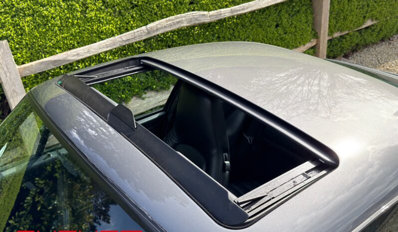 Porsche 964 Carrera 4 1993 complet