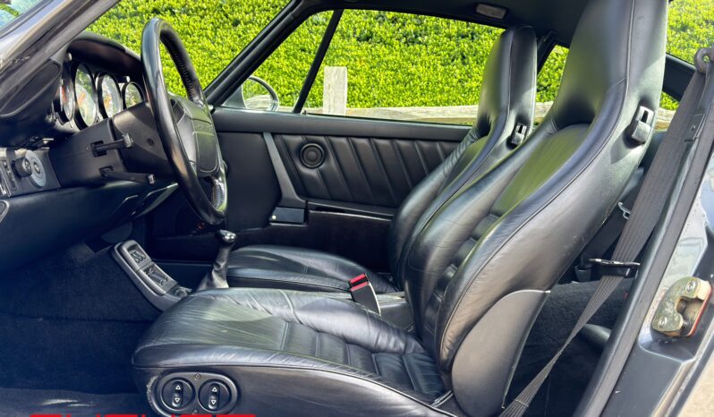 Porsche 964 Carrera 4 1993 complet